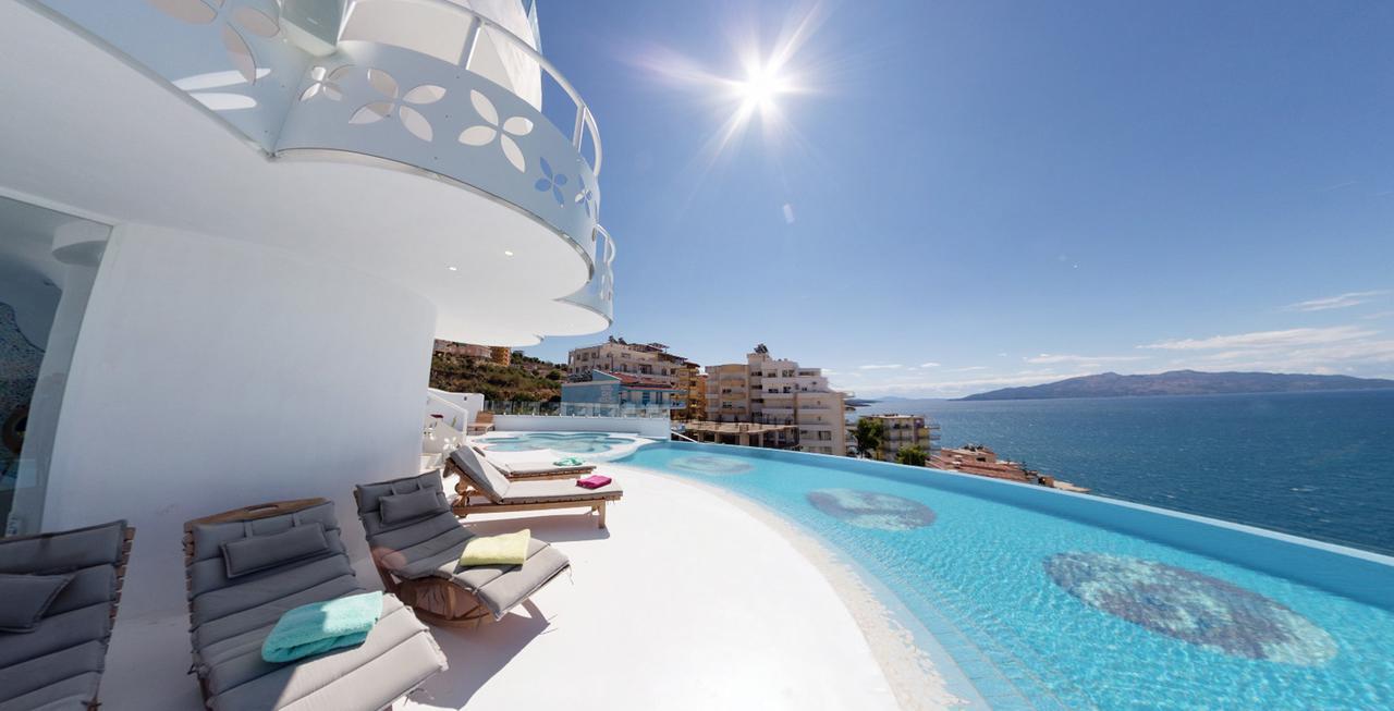 Sunny Bay Sarandë